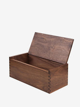 Load image into Gallery viewer, Beardsman's Box
